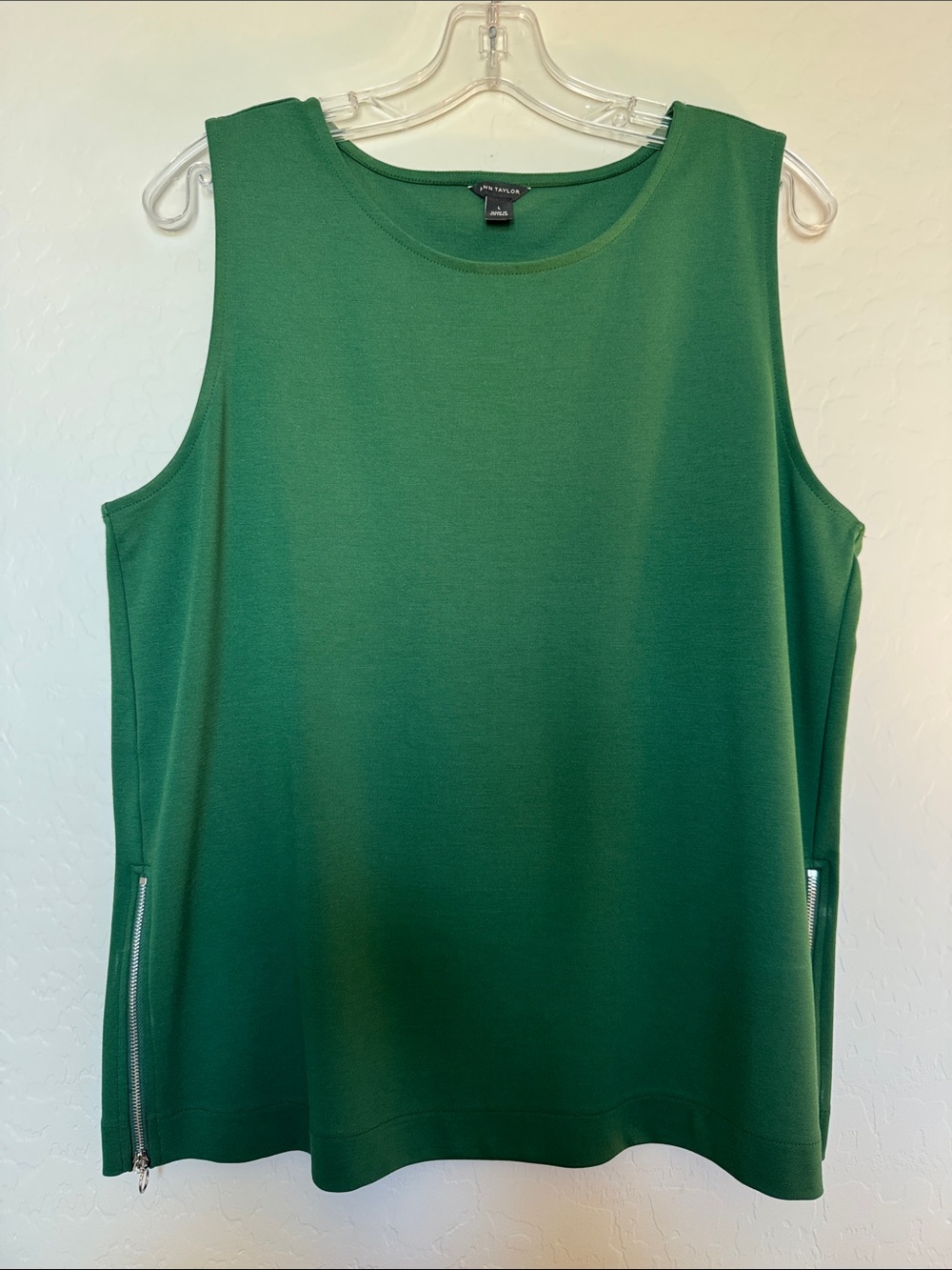 Ann Taylor Kelly Green Side Zip Knit Shell Tank Top - Picture 3 of 7